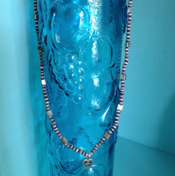 Purple beaded necklace with silver colored accents - Picture 5 of 6